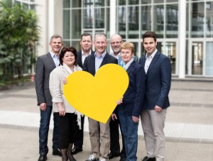 Unser Spitzenteam für den neuen Kreistag des Kreises Herford: (von links) Burkhard Weigang, H. R., Dirk Kleineweber, Stephen Paul, Siegfried Mühlenweg, Marlene Ortmann, Chris Dimitrakopoulos