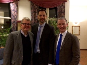 Beim offenen Gesprächsabend in Herford (von links): Bezirksvorsitzender Frank Schäffler, Landtagsabgeordneter Marc Lürbke und Kreisvorsitzender Stephen Paul